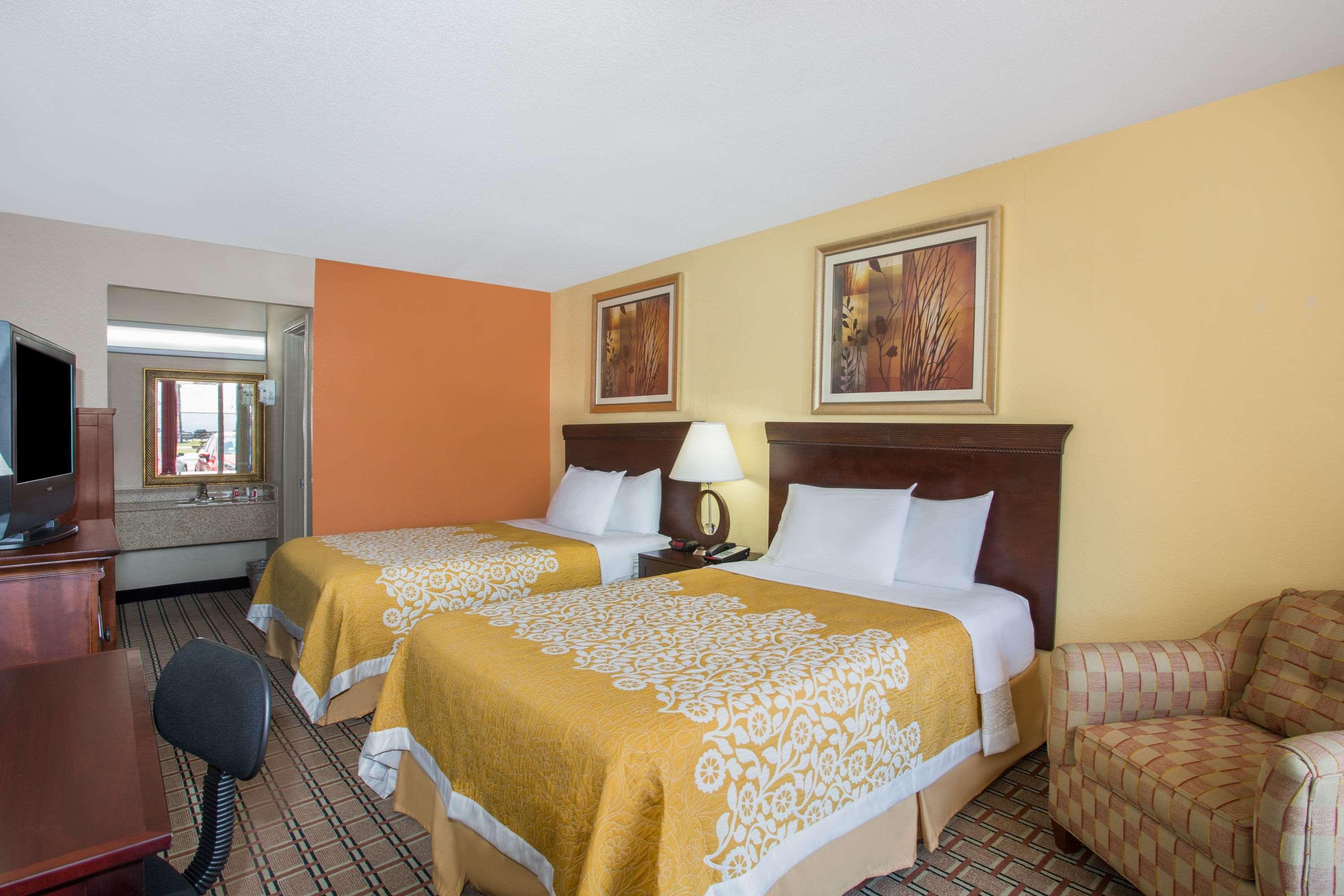 Days Inn By Wyndham Blytheville Dış mekan fotoğraf