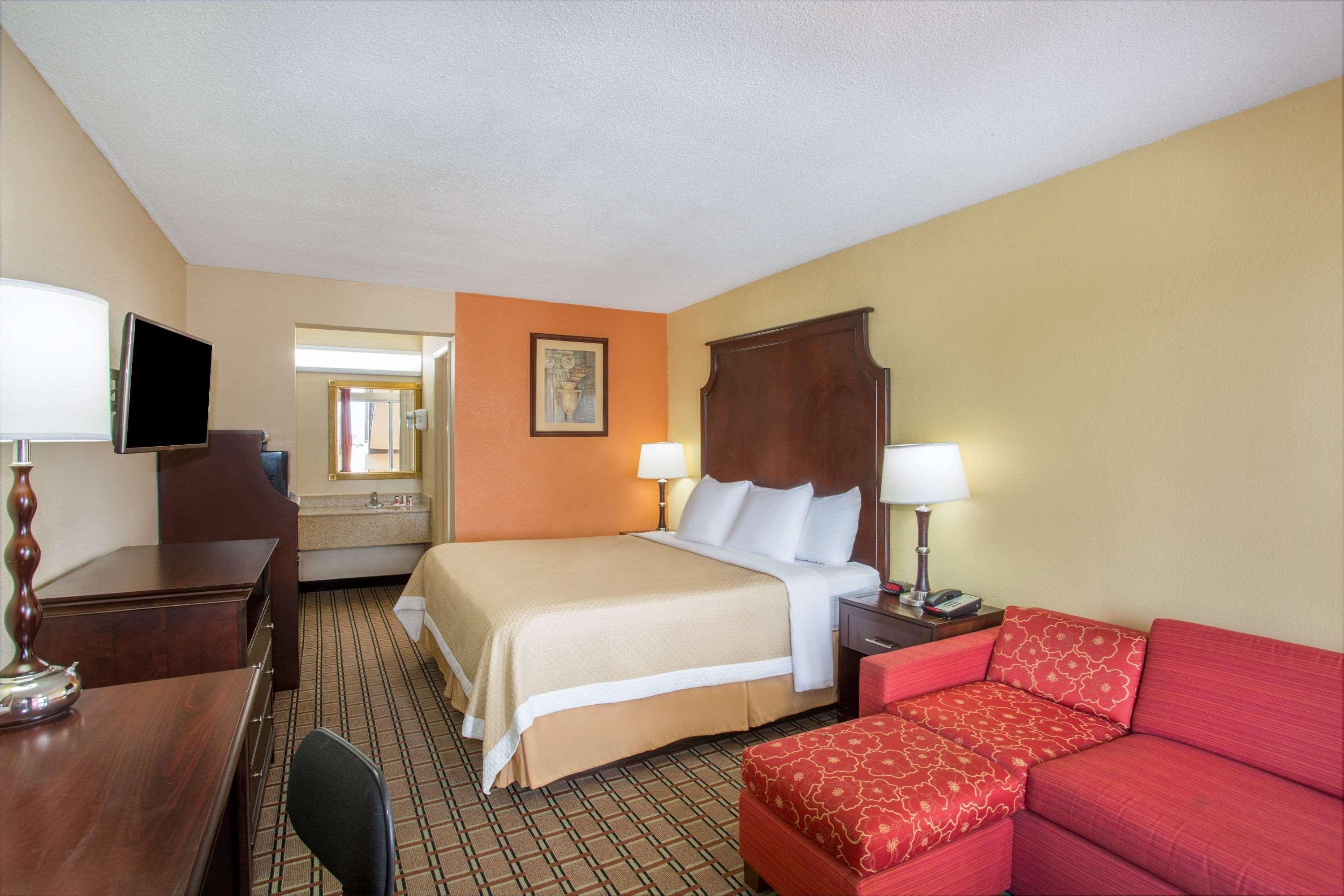 Days Inn By Wyndham Blytheville Dış mekan fotoğraf