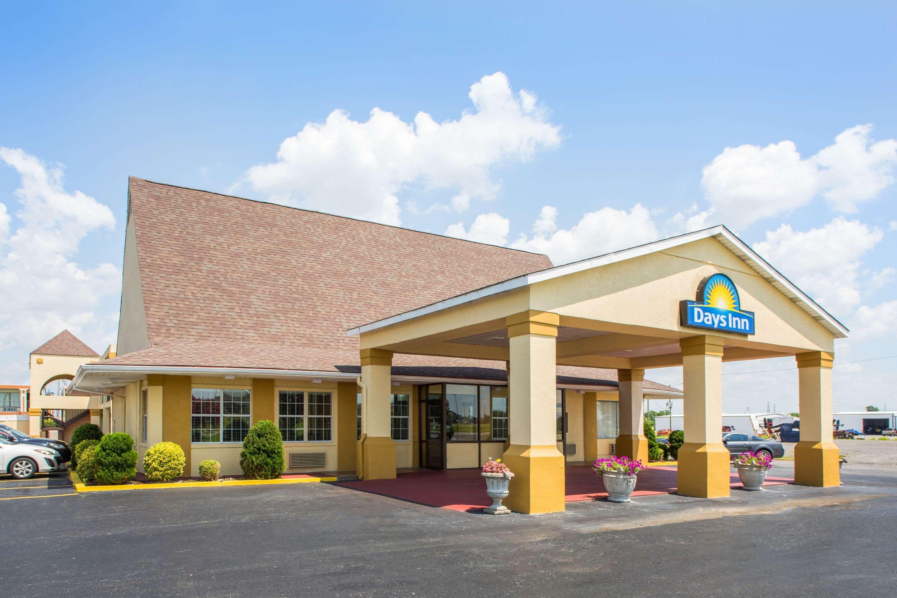 Days Inn By Wyndham Blytheville Dış mekan fotoğraf