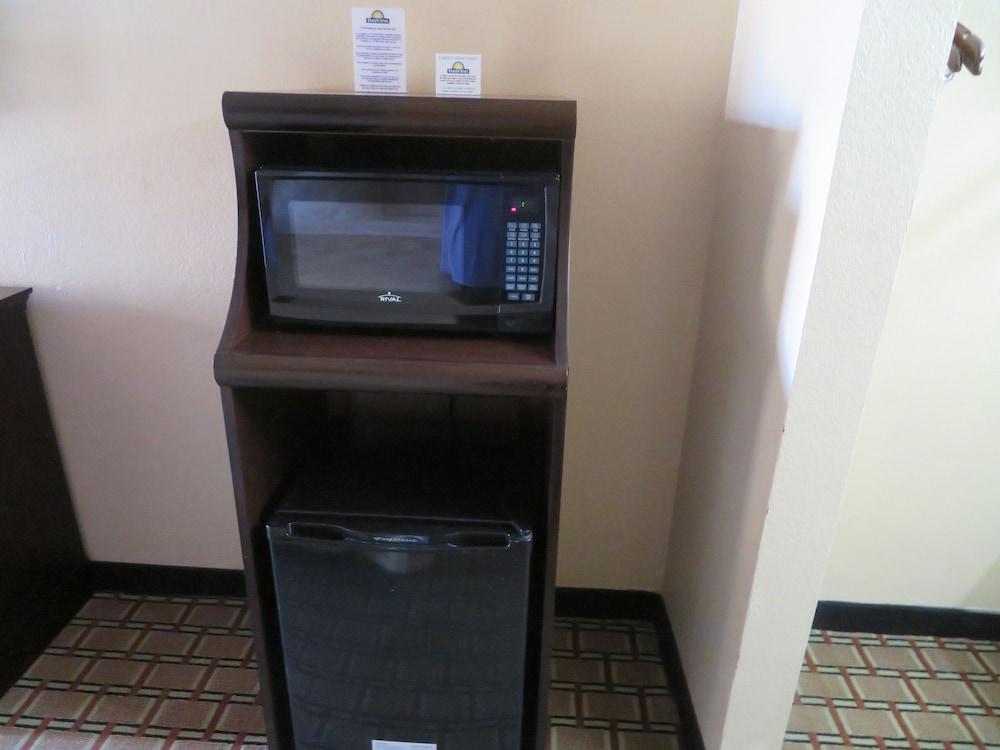Days Inn By Wyndham Blytheville Dış mekan fotoğraf